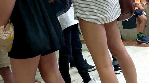Metraje voyeurista candido de las piernas desnudas de Woongjinn - BCL#279