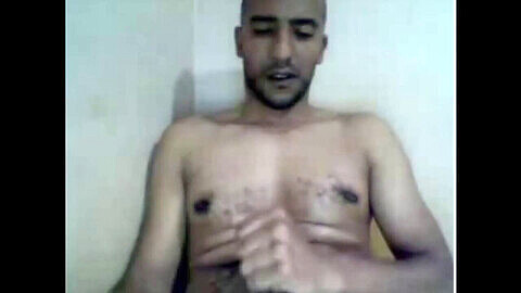 Horny Arab guy from Saudi Arabia pleasures himself in steamy solo session!