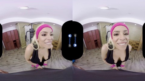 Luna Star, la sexy bellezza brasiliana, viene scopata duramente dal suo personal trainer su BaDoinkVR