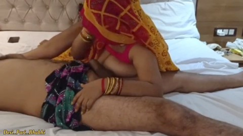 Desi wifey from Indian village in yellow saree gets pounded. Authentic Hindi moans