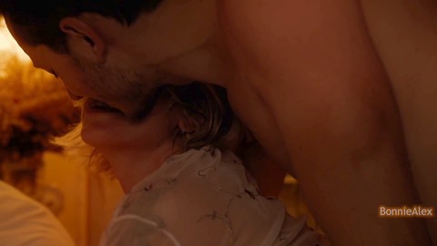 Sensual kissing, pussy munching, and cum-filled reverse cowgirl in a perfectly tight pussy - mind-blowing close-up action!