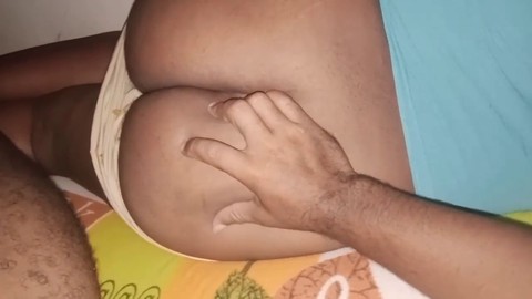 Obesa, culo grosso, matrigna acquisita