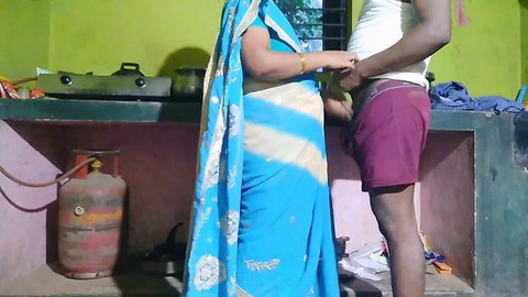 Seducción de una tía de pueblo tamil madura para el sexo