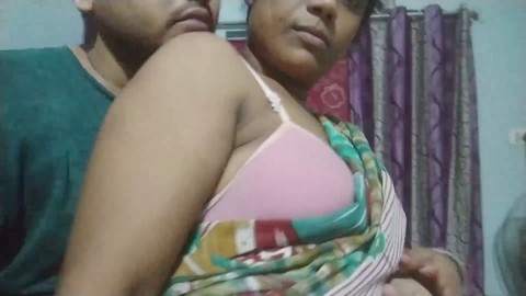 La sexy doctora Shriya hace una mamada profunda y es perforada por su compañero de trabajo
