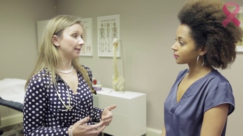 Guide d'auto-examen des seins : vidéo explicative pour détecter un cancer du sein