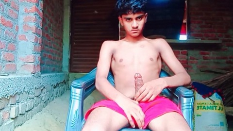 Muscular male receives bareback penetration from older Indian daddy in hot gay Hindi scene