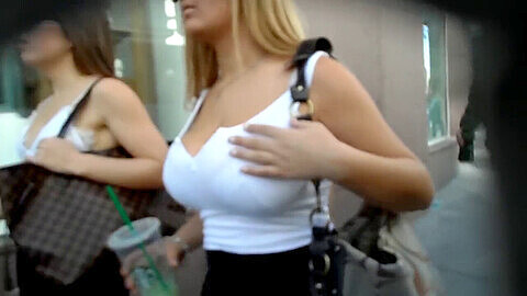 Ohne bh amateur, candid street, candid busty bouncing tits