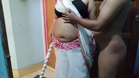 Big butt, saree aunty, stranger fuck