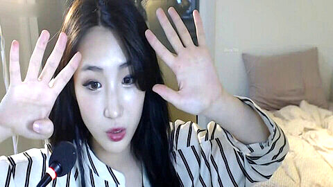 Korean webcam, korean bj, اللحس بالسان