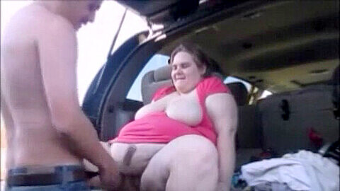 Naughty plus-size wife gets fucked in the back of an SUV after public dinner, moaning loudly during intense orgasm and taking a creamy creampie
