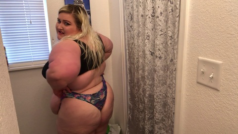 Ssbbw ass, ripping clothes off, back rolls