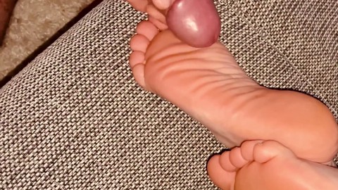 Footfetish, footjob, amateur homemade wife