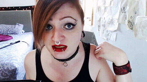 Idolatra questa splendida principessa transgender dal vivo sulla webcam