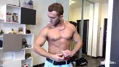 Pumping muscle, muscle dom tv, pumping muscle ryan 12