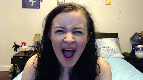 Teen zunge, teen strip tongue, yawn girl