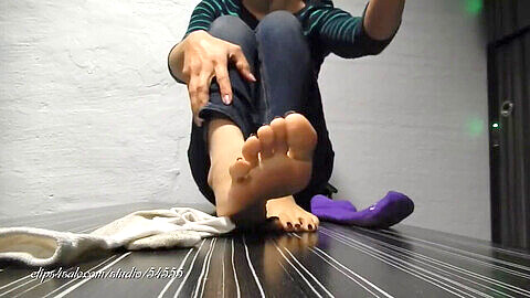 Foot worship, foot sniffing, foot sniffing hand job